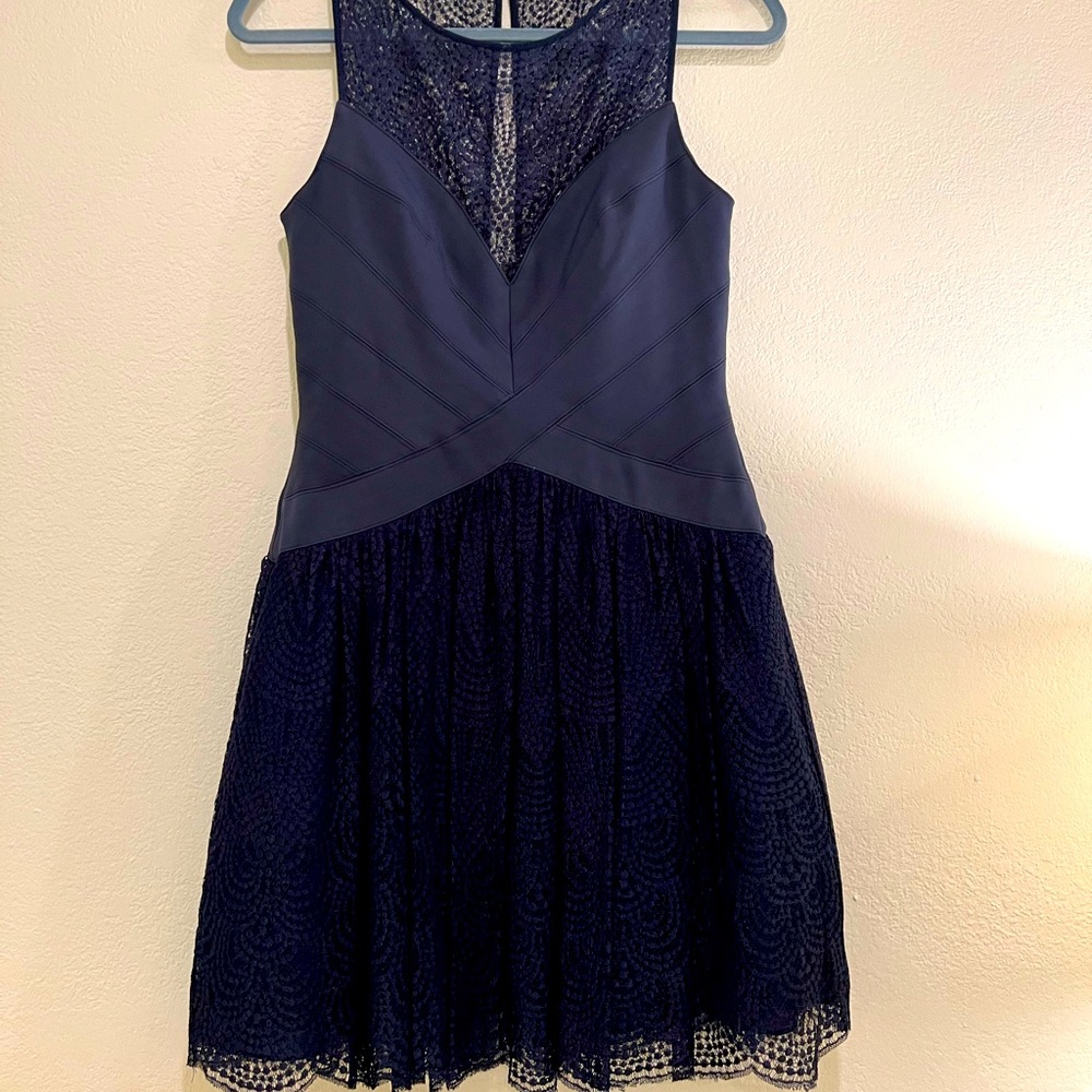 Navy lace stretchy BCBG dress